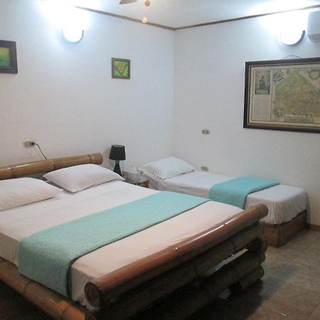 Hotel Bugabutik Puerto Viejo de Talamanca Dış mekan fotoğraf