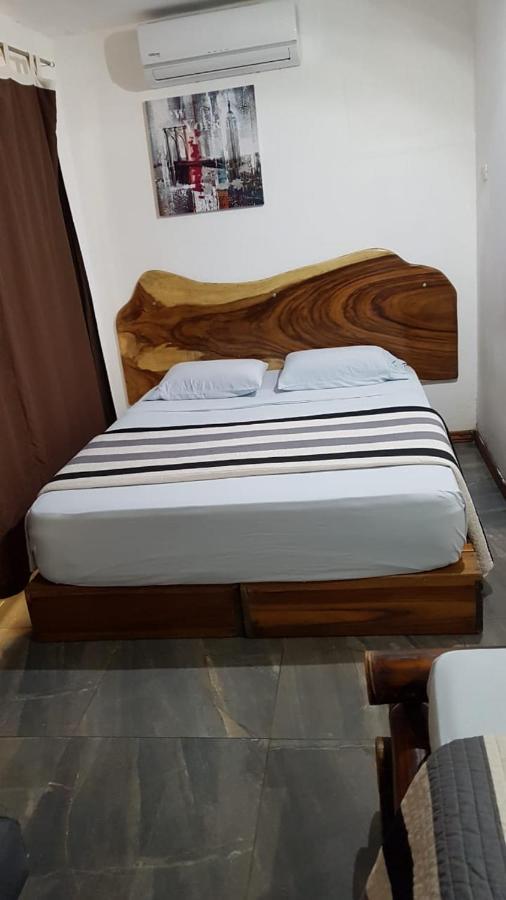 Hotel Bugabutik Puerto Viejo de Talamanca Dış mekan fotoğraf
