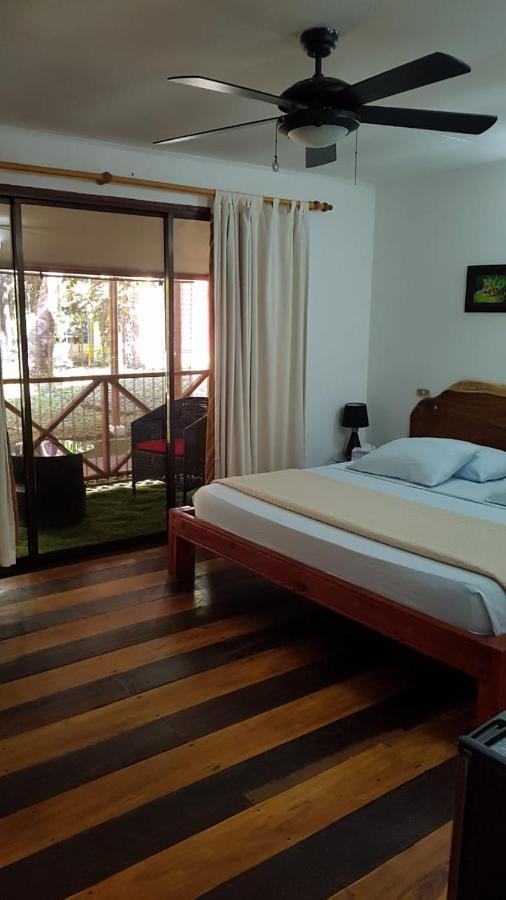 Hotel Bugabutik Puerto Viejo de Talamanca Dış mekan fotoğraf