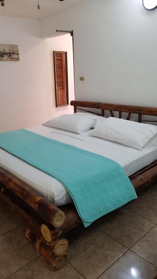 Hotel Bugabutik Puerto Viejo de Talamanca Dış mekan fotoğraf