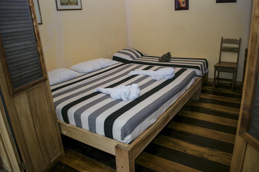 Hotel Bugabutik Puerto Viejo de Talamanca Dış mekan fotoğraf