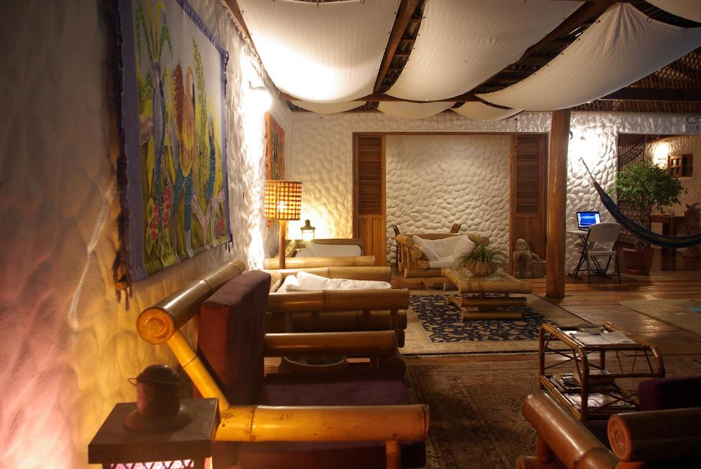 Hotel Bugabutik Puerto Viejo de Talamanca Dış mekan fotoğraf